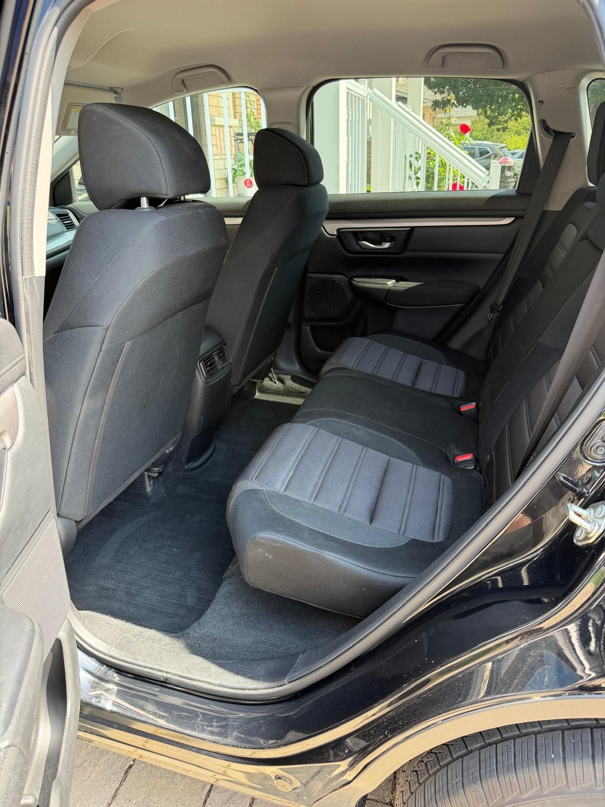 2018 Honda CR-V LX AWD — photo 10 of 10