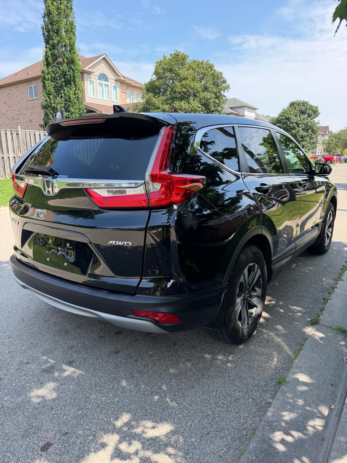 2018 Honda CR-V LX AWD — photo 8 of 10