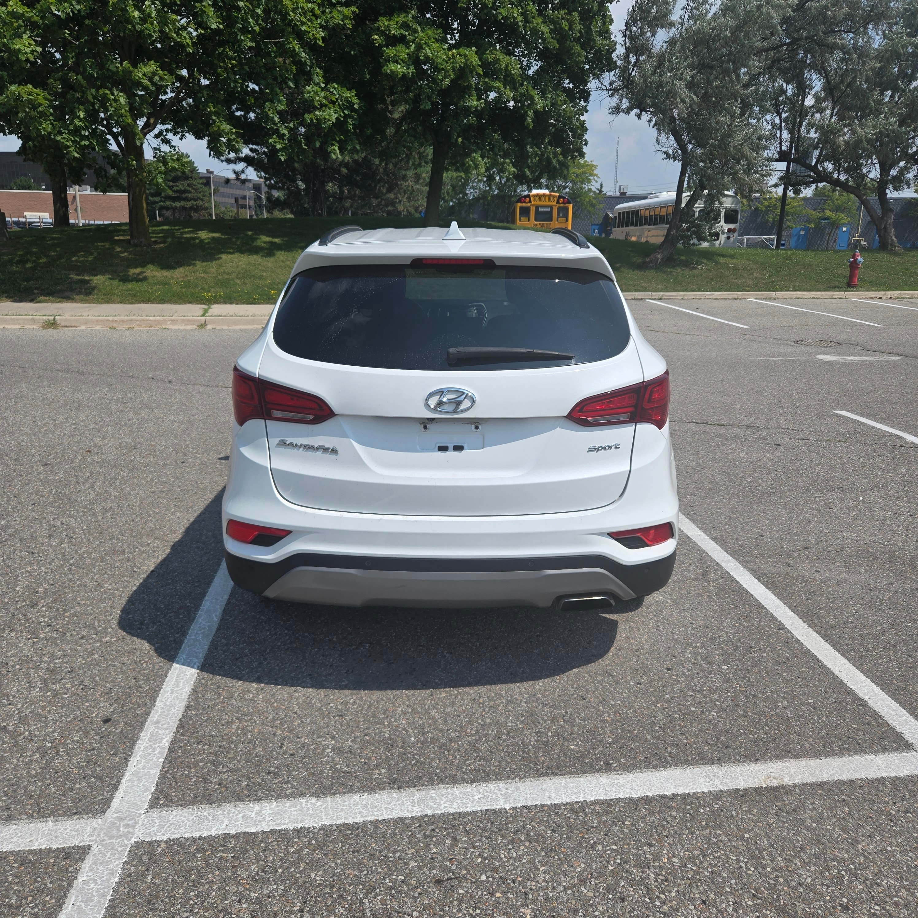 2018 Hyundai Santa Fe Sport — photo 3 of 9
