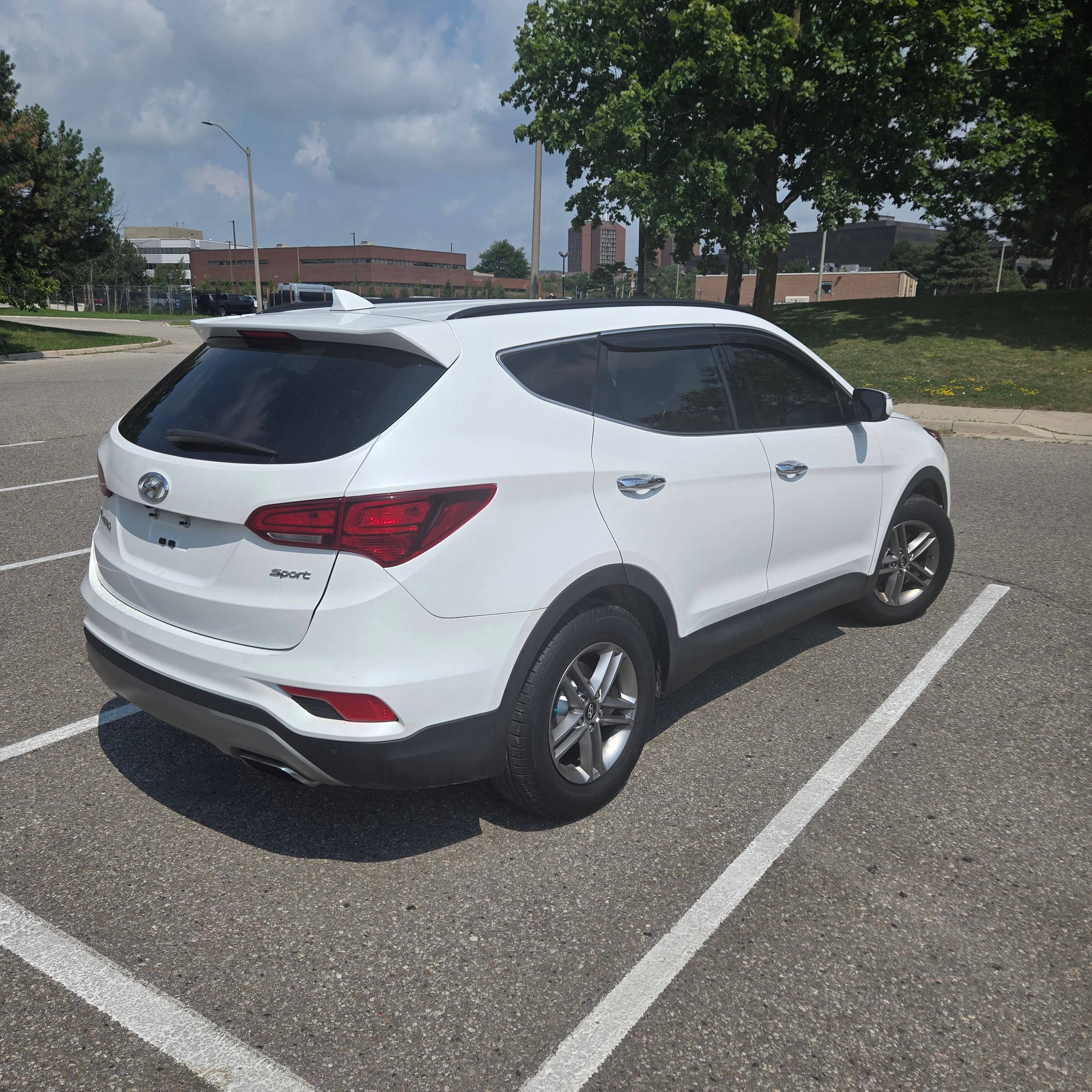 2018 Hyundai Santa Fe Sport — photo 4 of 9