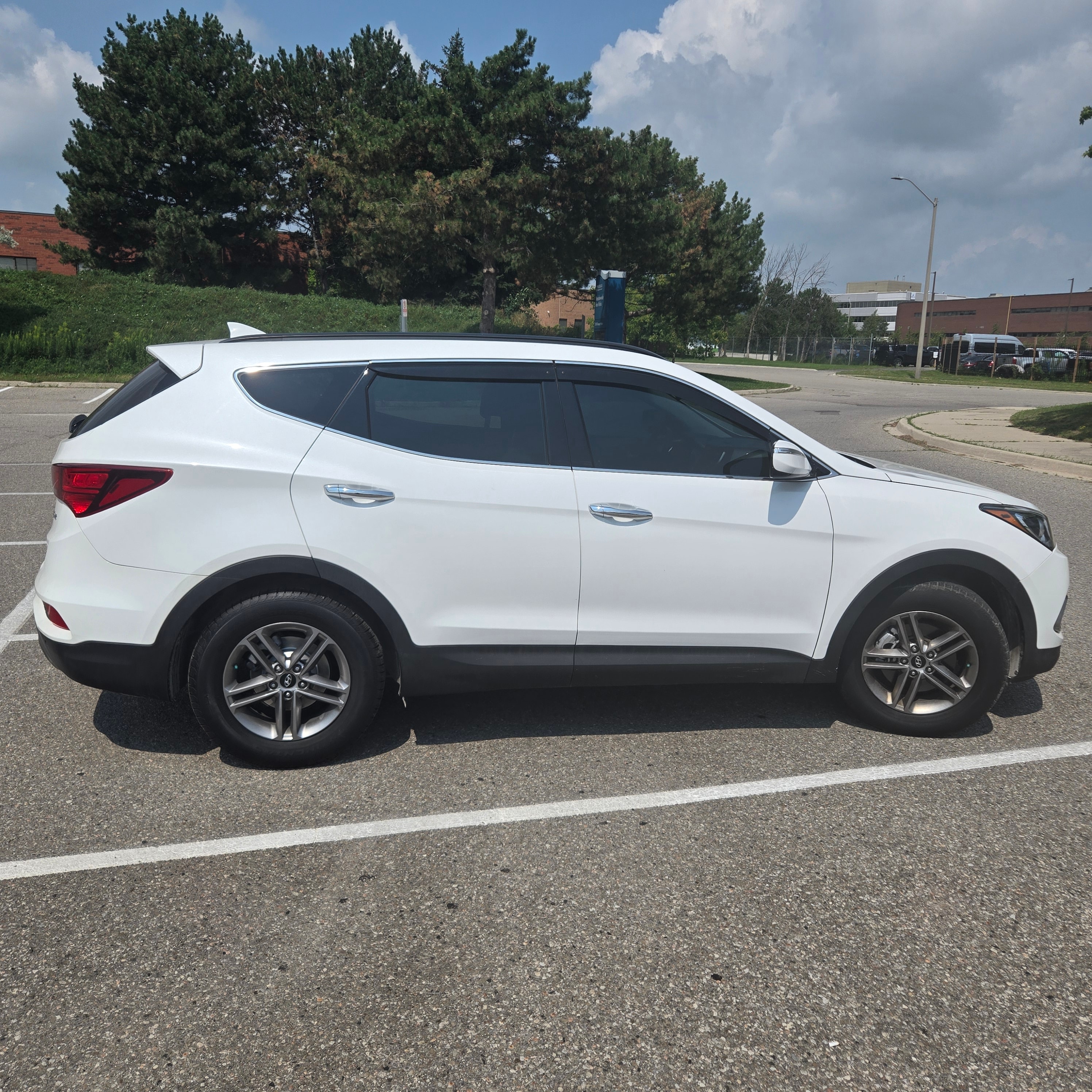 2018 Hyundai Santa Fe Sport — photo 5 of 9